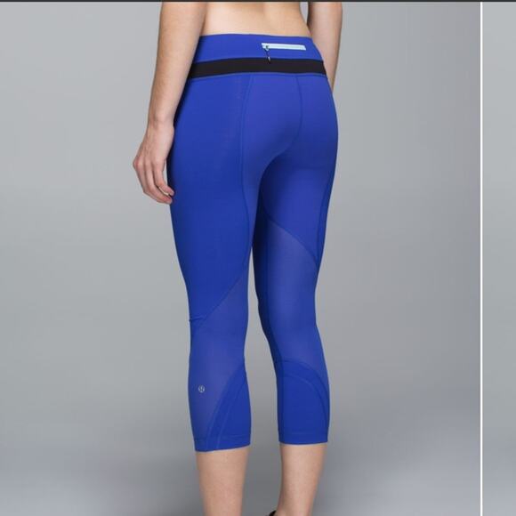 Lululemon run inspire ll crop (mesh) in harbor blue / black - Picture 2 of 11